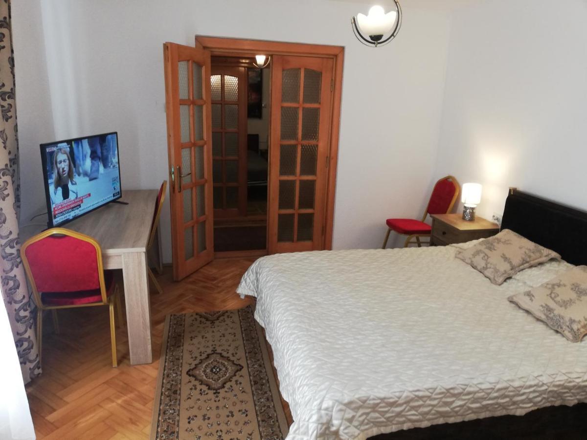 Casa Bucur Hotel Tîrgu Ocna Екстериор снимка