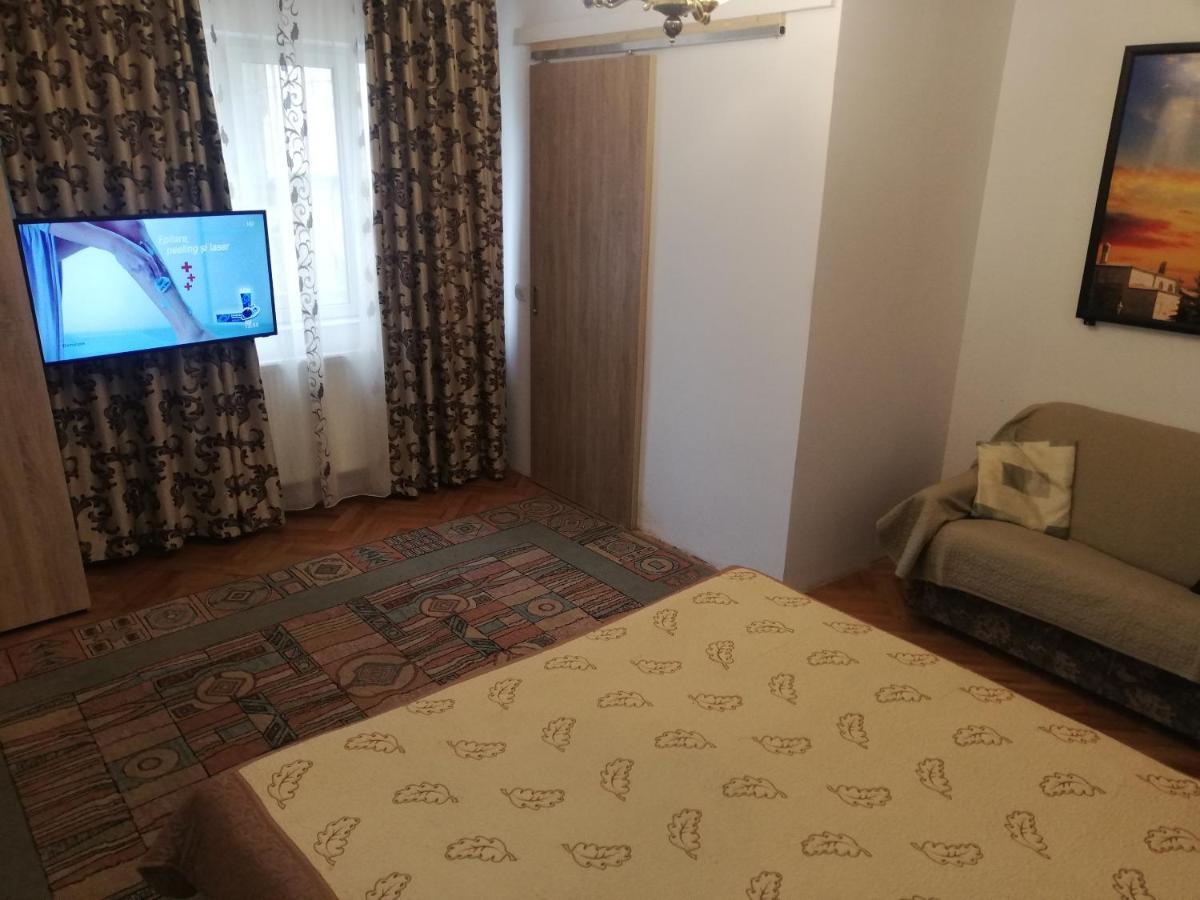 Casa Bucur Hotel Tîrgu Ocna Екстериор снимка