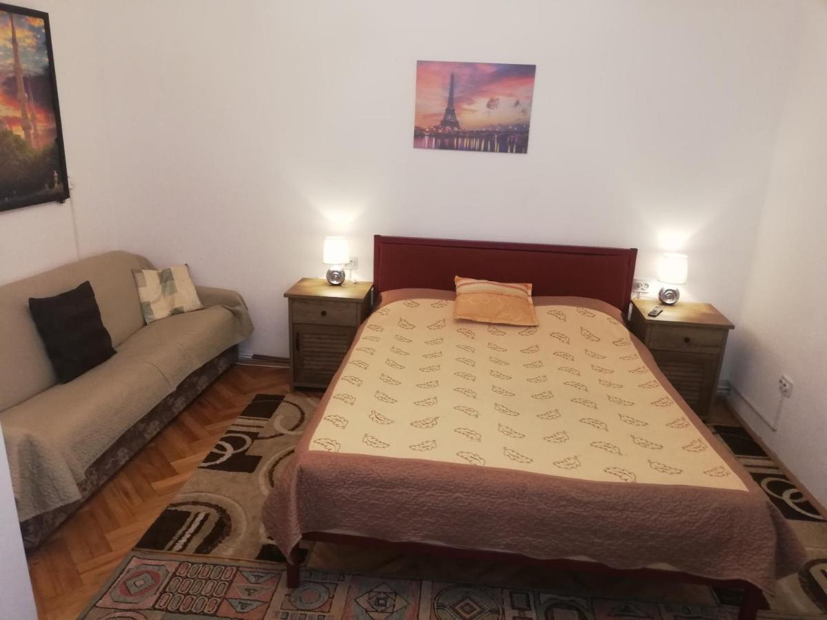 Casa Bucur Hotel Tîrgu Ocna Екстериор снимка